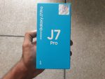 Samsung Galaxy J7 Pro Review 13