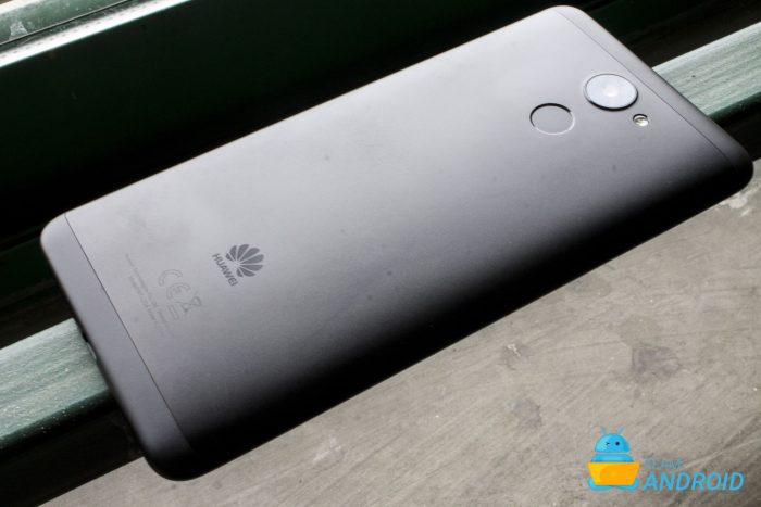 Huawei Y7 Prime Review 3