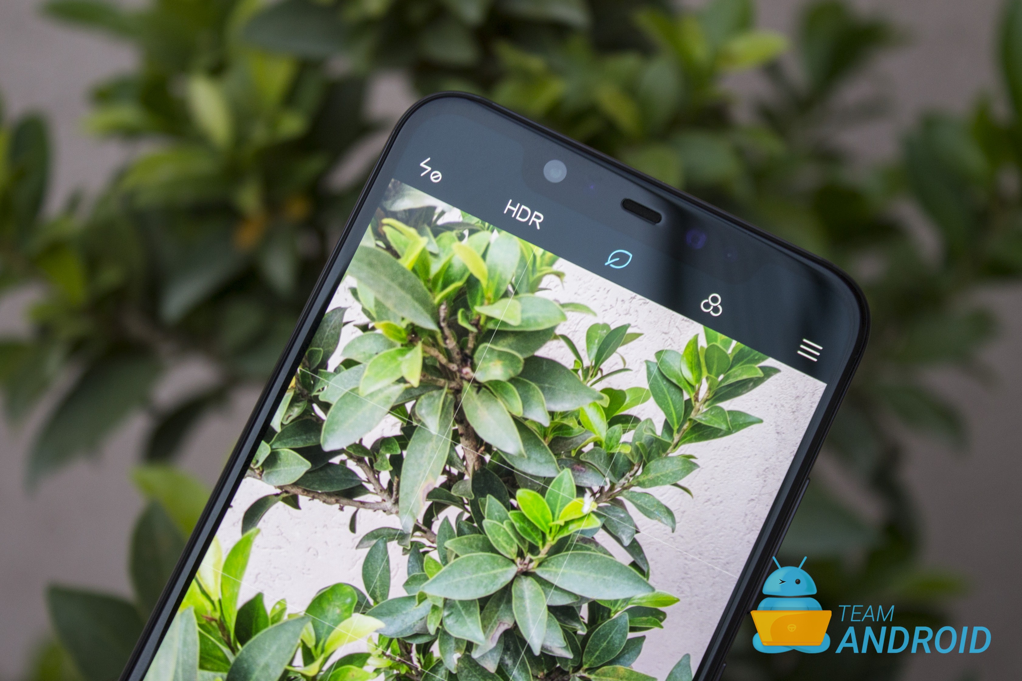 Xiaomi Mi 8 Review: A Great All Rounder 11