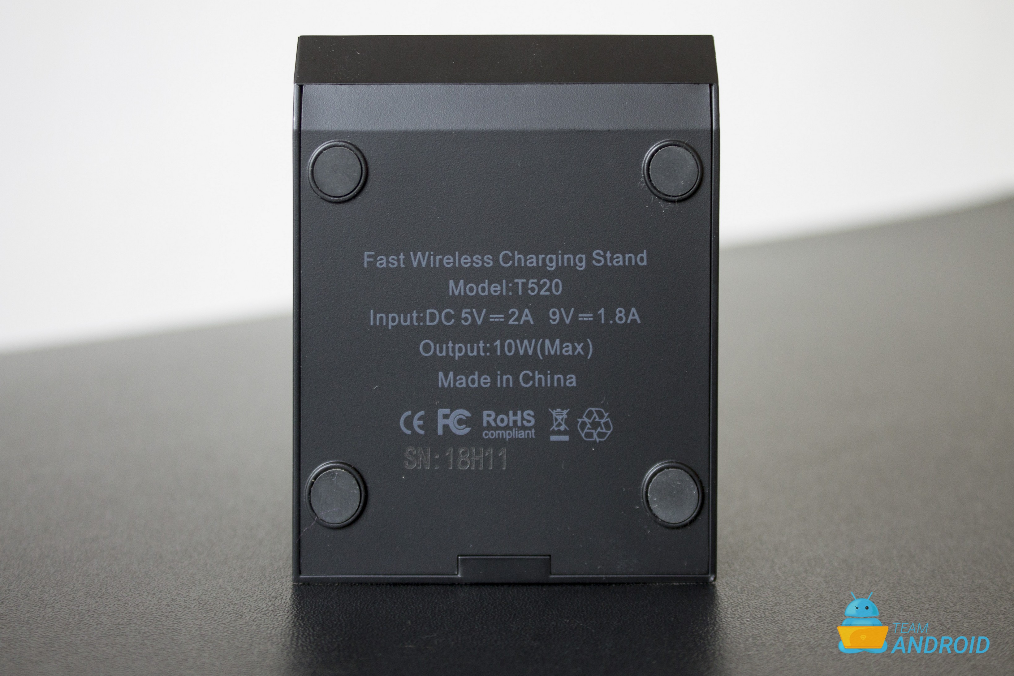 Choetech Fast Wireless Charging Stand Review 2