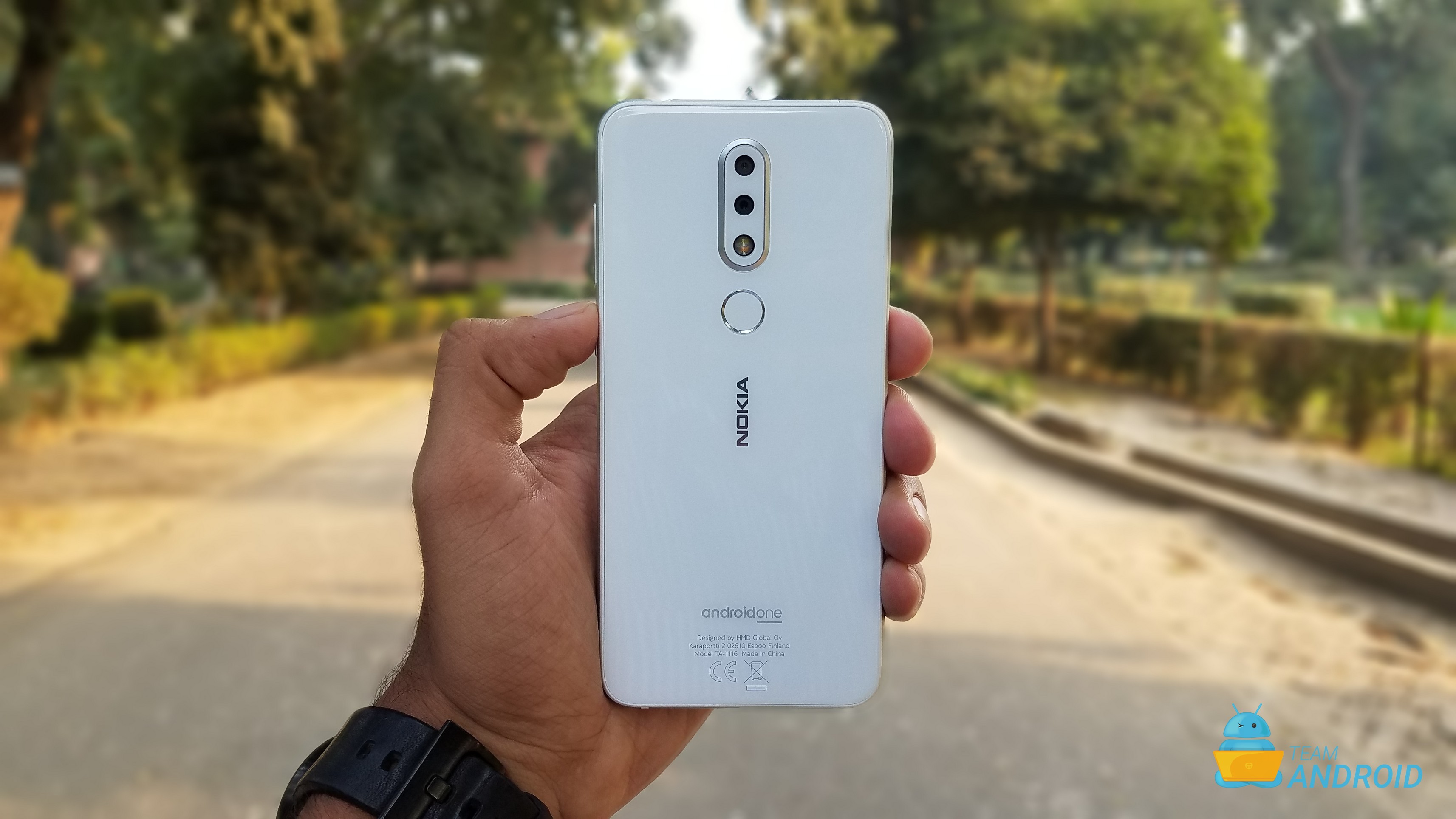 Nokia 6.1 Plus Review: Great Build Quality Meets Android One 24