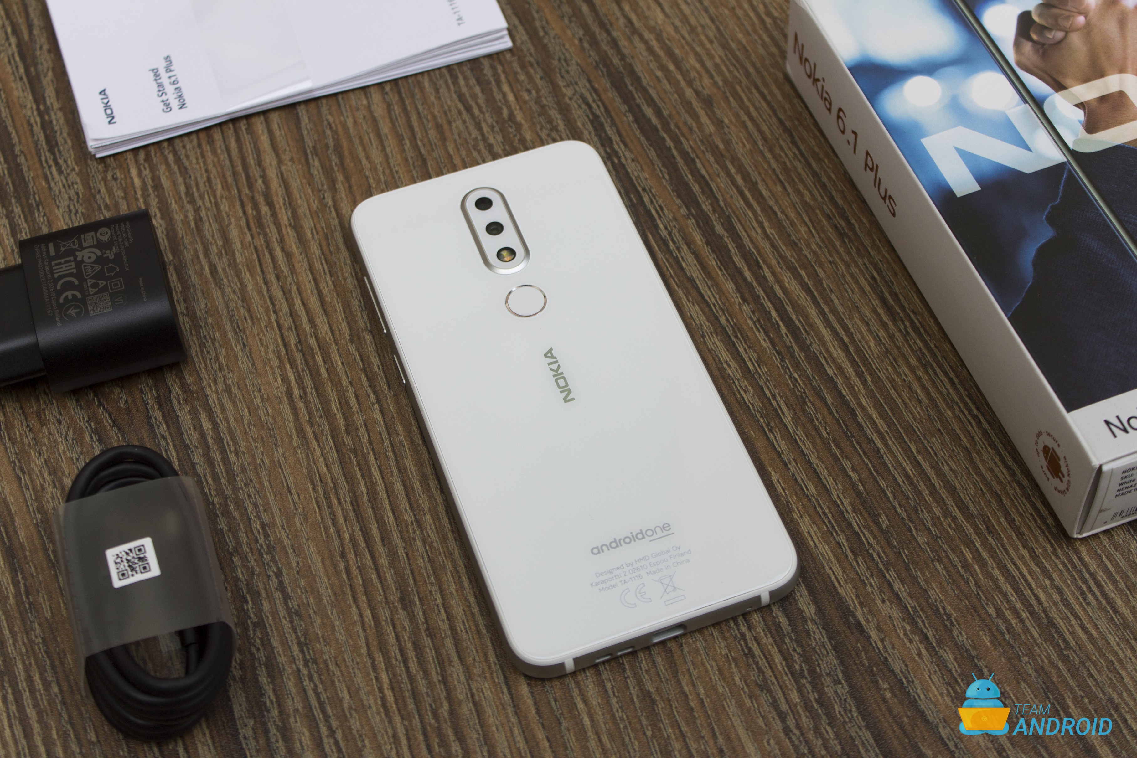 Nokia 6.1 Plus: Unboxing and First Impressions 2