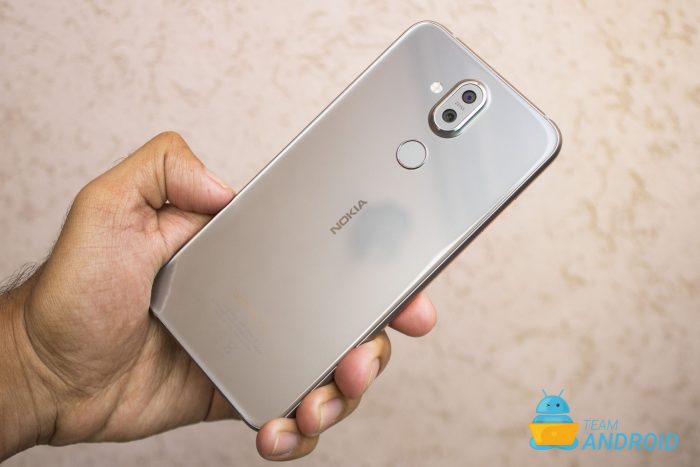 Nokia 8.1 Review - Premium Android One Phone 4