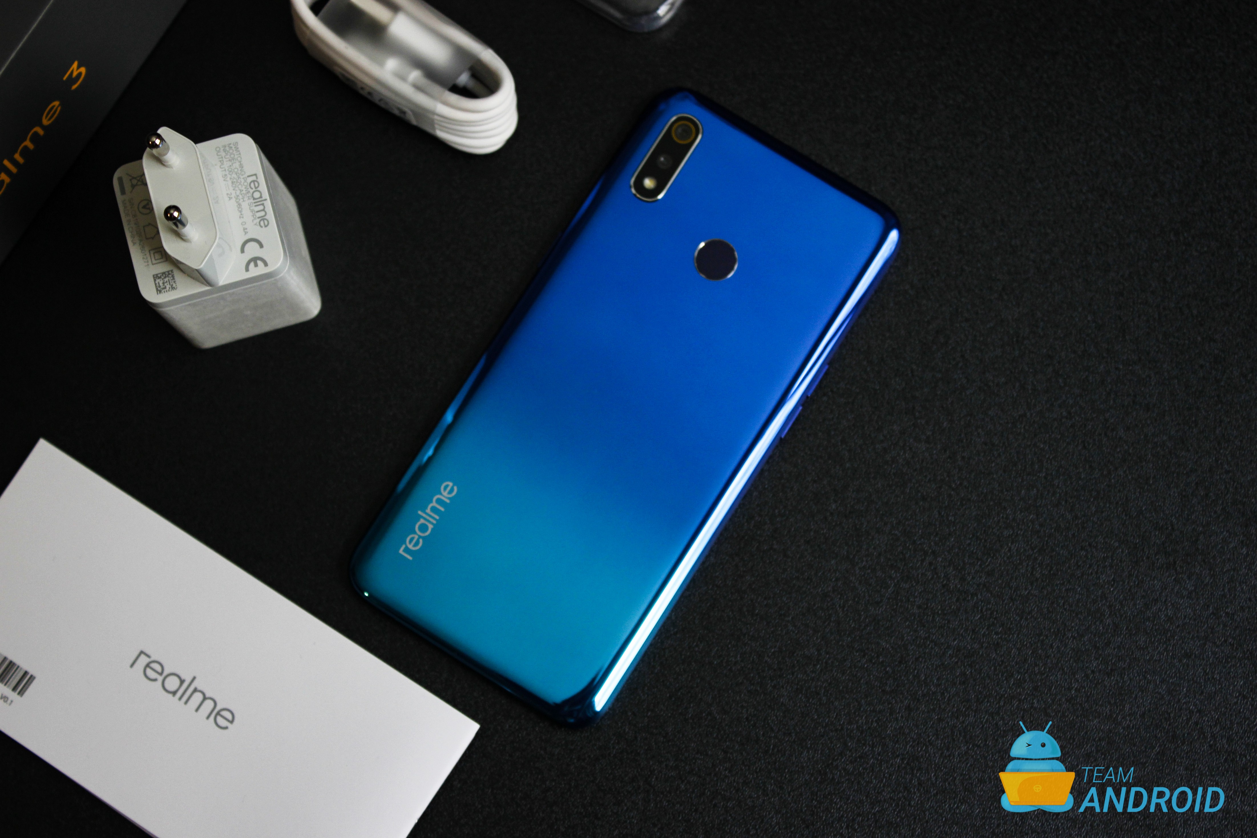 Realme 3: Unboxing and First Impressions 6