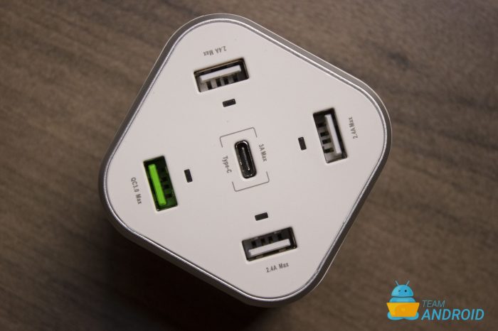 Xcentz 48W 5-Port USB Wall Charger Review 6
