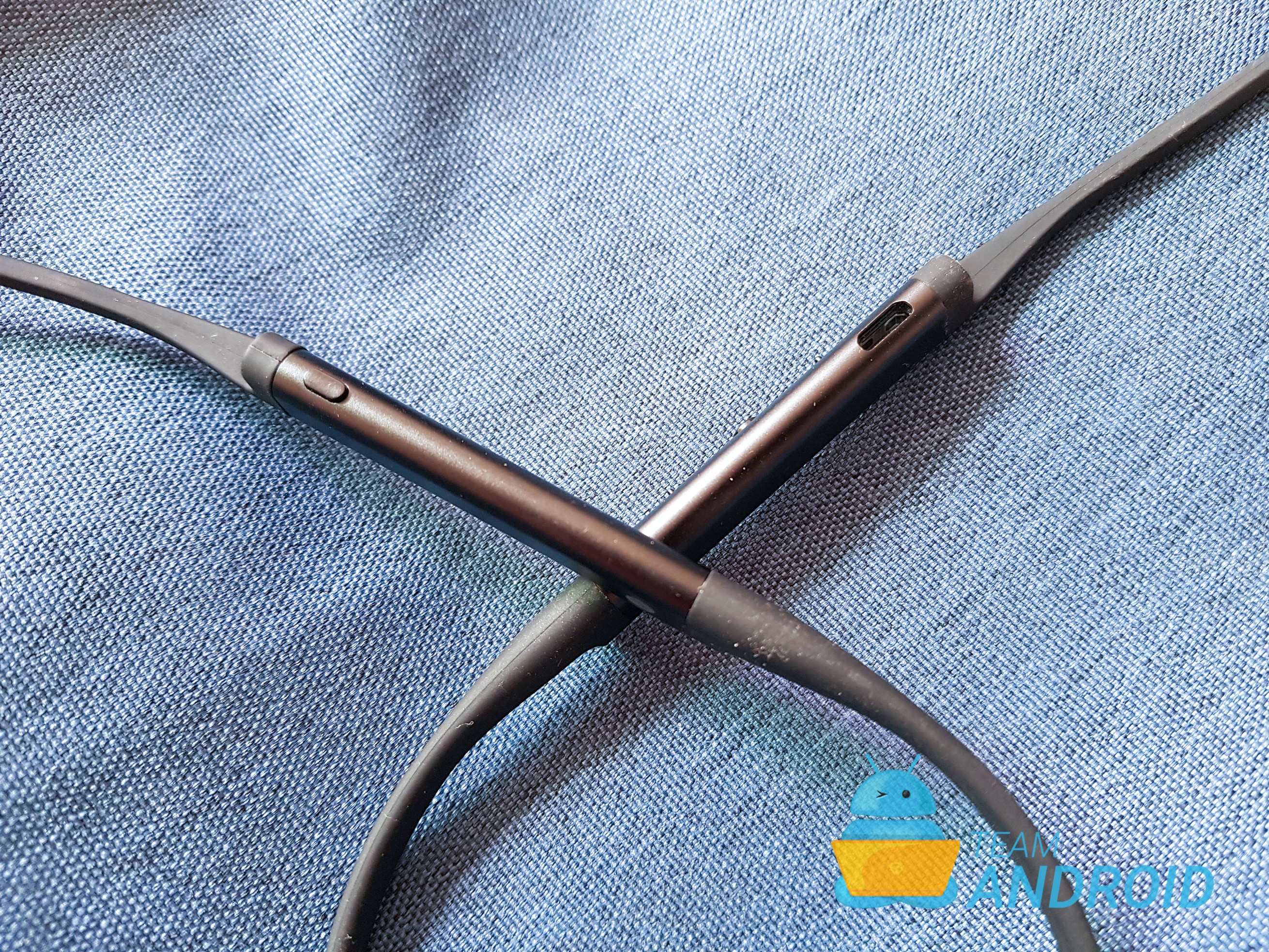 Libratone Track+ Review: Active Noise Cancellation Wireless Earphones 9