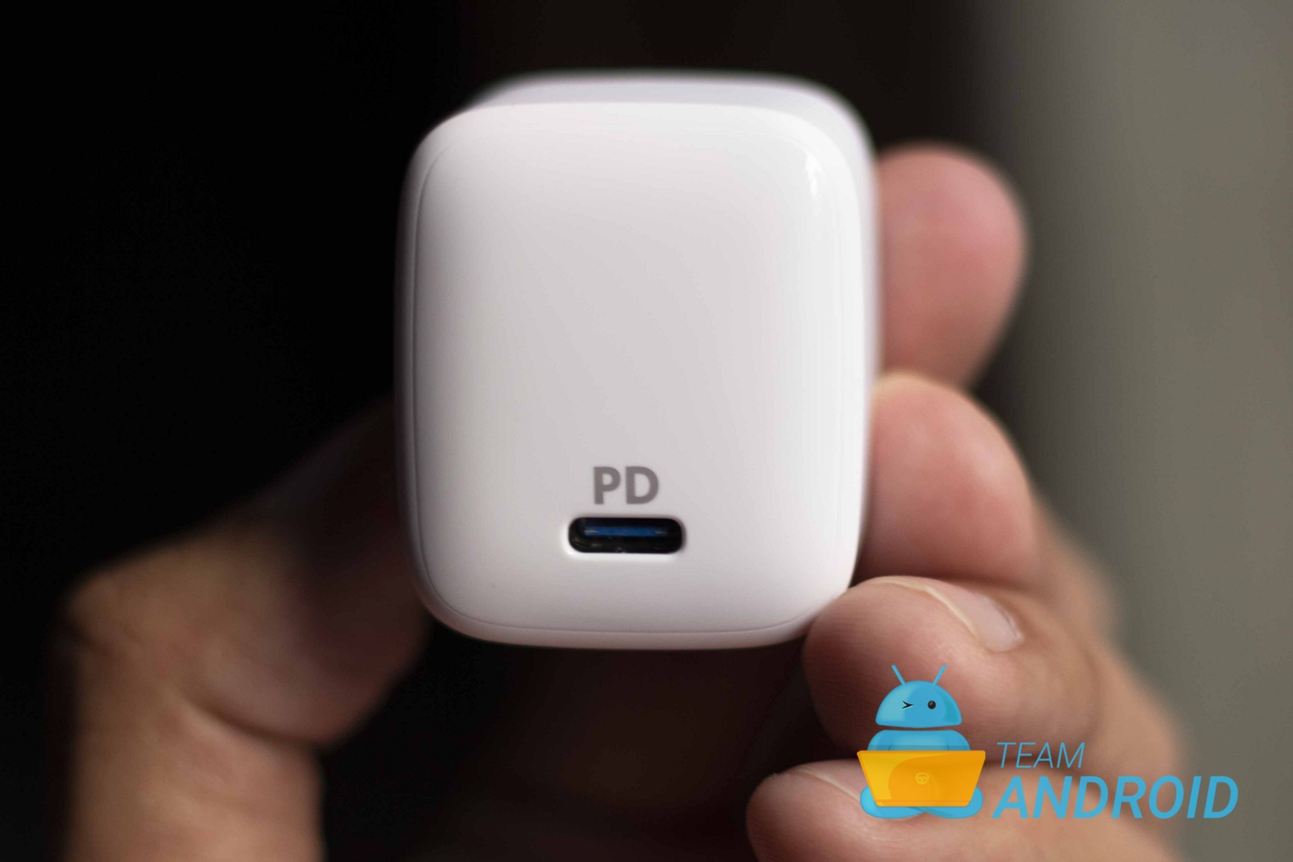 Anker PowerPort Atom PD 1 Charger Review - Small Size, High Power 7