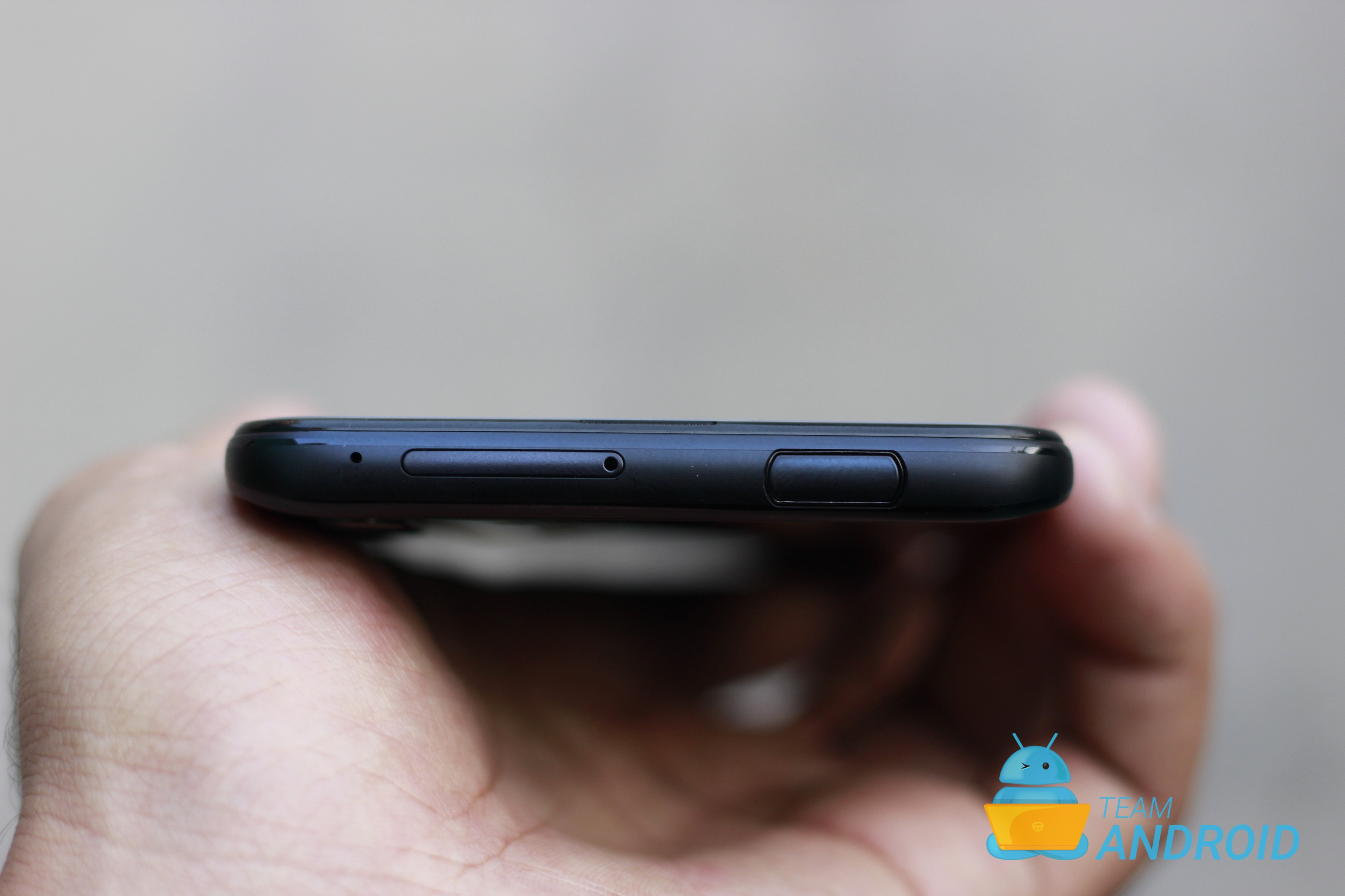 Huawei Y9s Review: Side-Mount Fingerprint Scanner Meets Pop-Up Camera 5